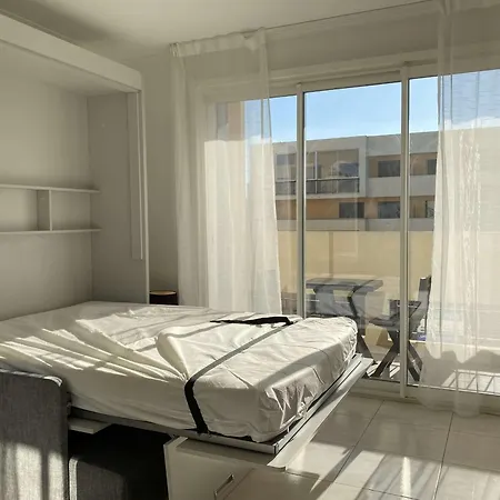 T2 Lumineux A Balaruc-les-bains, Proche Thermes, Parking, Wifi, 2 Etoiles - Fr-1-553-130