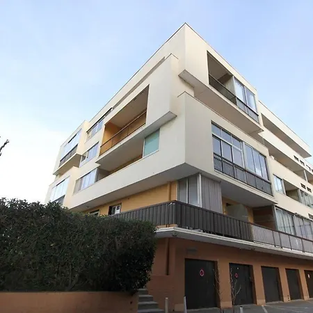 T2 Lumineux A Balaruc-les-bains, Proche Thermes, Parking, Wifi, 2 Etoiles - Fr-1-553-130 شقة