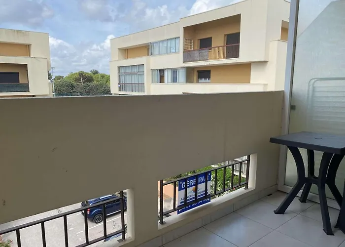 T2 Lumineux à Balaruc-les-bains, Proche Thermes, Parking, Wifi, 2 étoiles - Fr-1-553-130 Balaruc-les-Bains